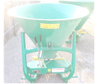 RASIPAČ ĐUBRIVA 400 L JR1252